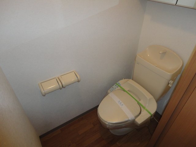 トイレ　ＷＣ（温水洗浄便座）