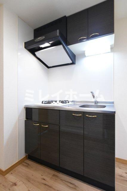 キッチン　同建物内、別のお部屋の参考写真になります。