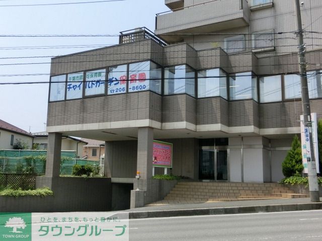 幼稚園・保育園　チャイルドガーデン（幼稚園・保育園）まで325m