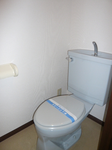 トイレ　※代表的な内装写真を掲載しております。