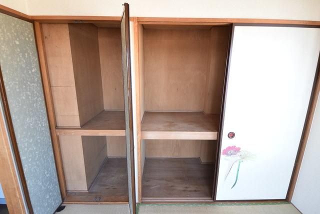 収納　★たっぷり入る押し入れ★