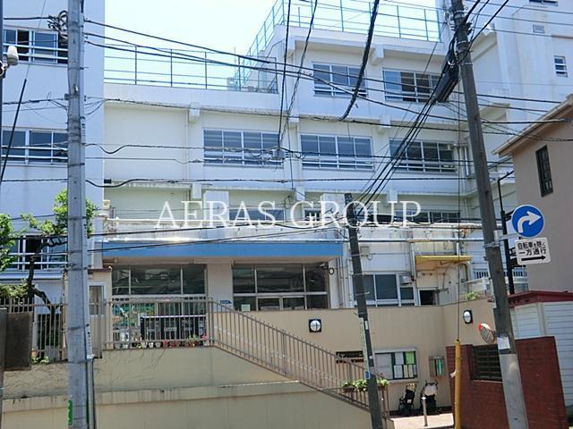 小学校　渋谷区立笹塚小学校（小学校）まで427m
