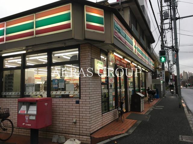コンビニ　セブン-イレブン 板橋前野町店（コンビニ）まで523m