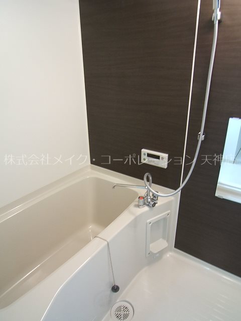 バス・シャワールーム　別部屋参考写真