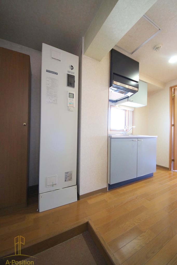 玄関　Y’sパレス谷町