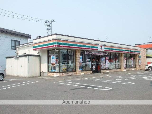 コンビニ　セブンイレブン（コンビニ）まで159m