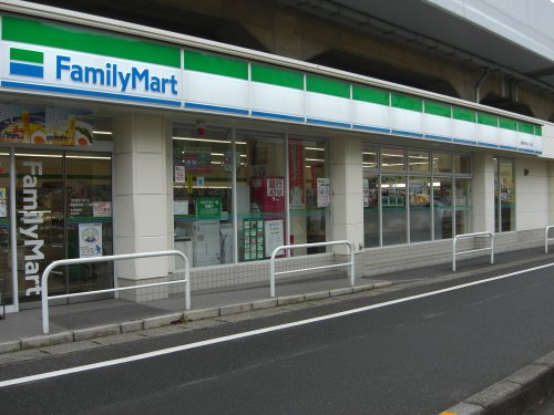 コンビニ　ファミリーマート 朝霞東弁財一丁目店（コンビニ）まで324m