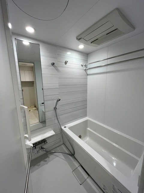 バス・シャワールーム　※写真は同タイプ住戸です。