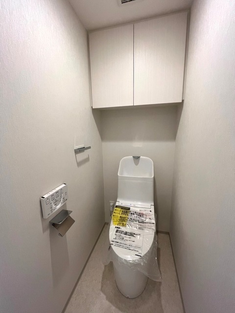 トイレ　※写真は同タイプ住戸です。