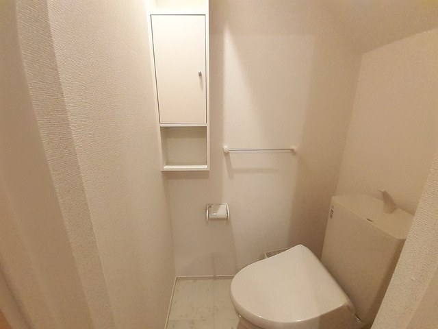 シュプレイムAのトイレ写真
