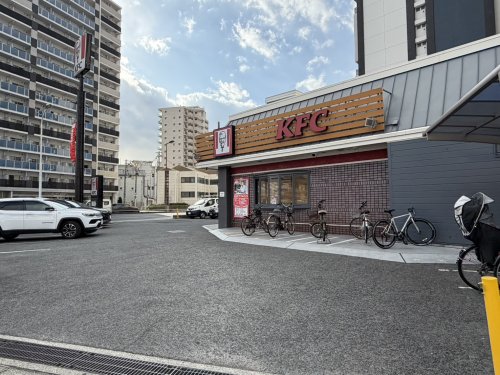 飲食店　ケンタッキーフライドチキン芦原橋店（飲食店）まで99m
