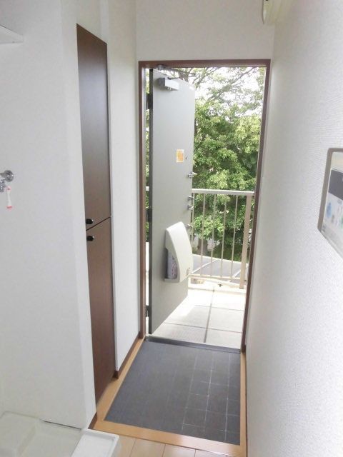 玄関　シューズボックス完備