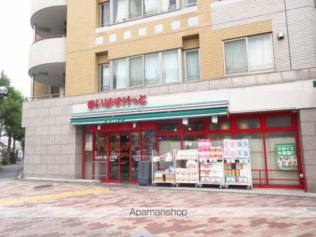コンビニ　ファミリーマート（コンビニ）まで446m