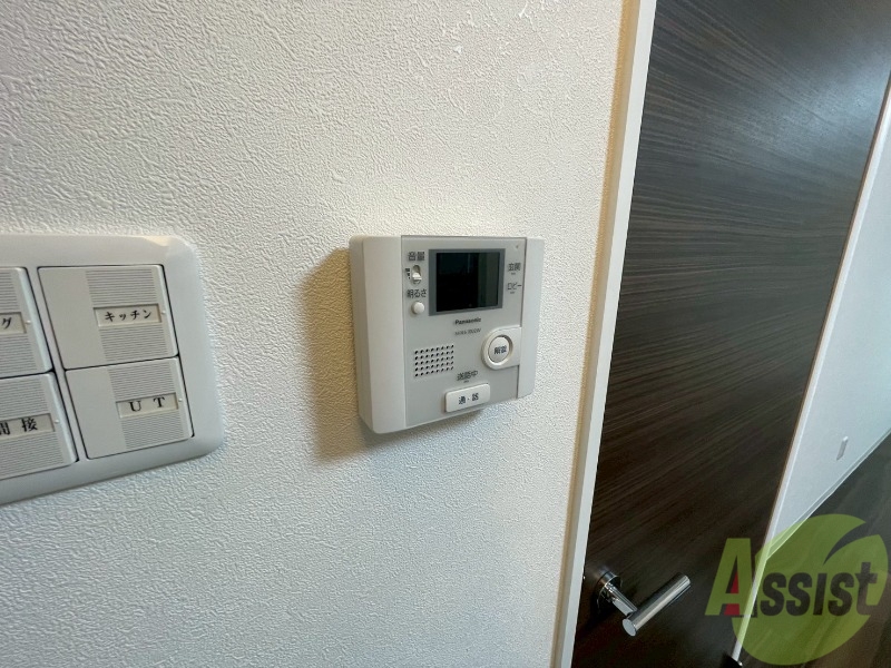 セキュリティ　ＴＶモニター付インターホンです。来客者の顔が見えるので安心！