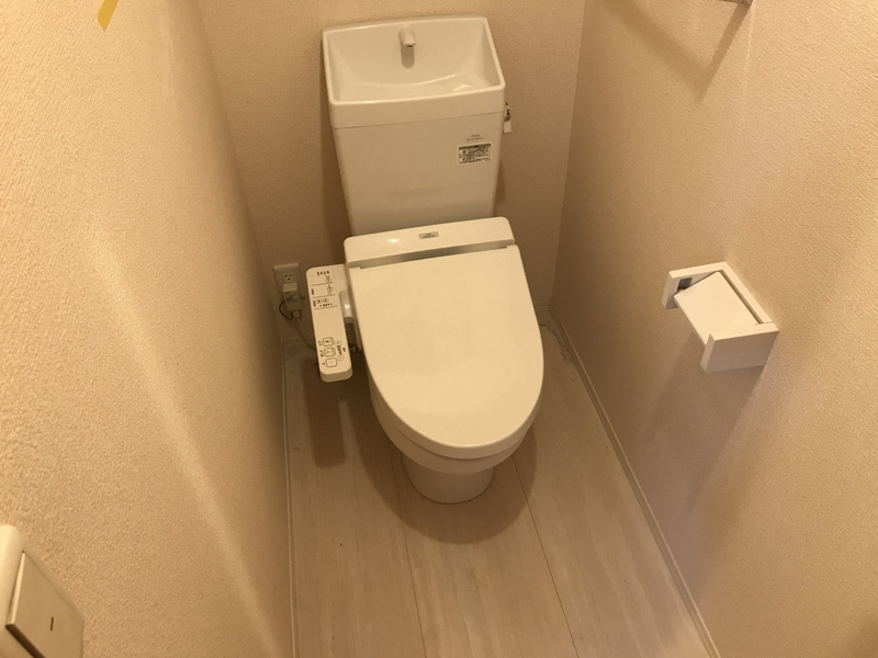 ＪＲ姫新線 播磨高岡駅 徒歩38分 2階建 築10年のトイレ写真