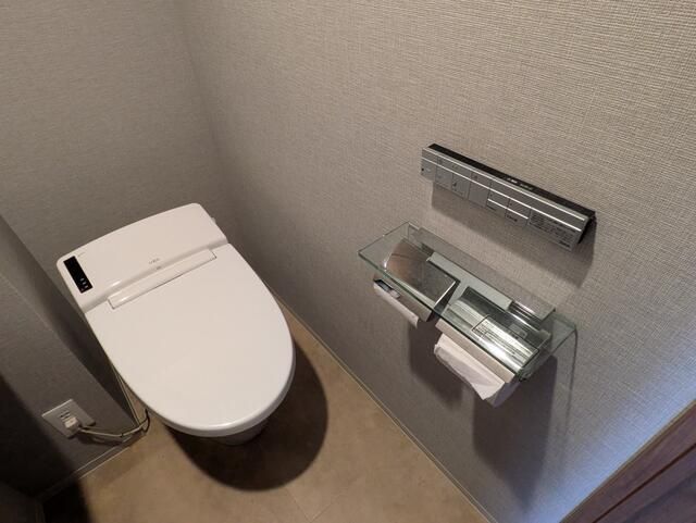 ヴェレーナグラン横濱上大岡のトイレ写真