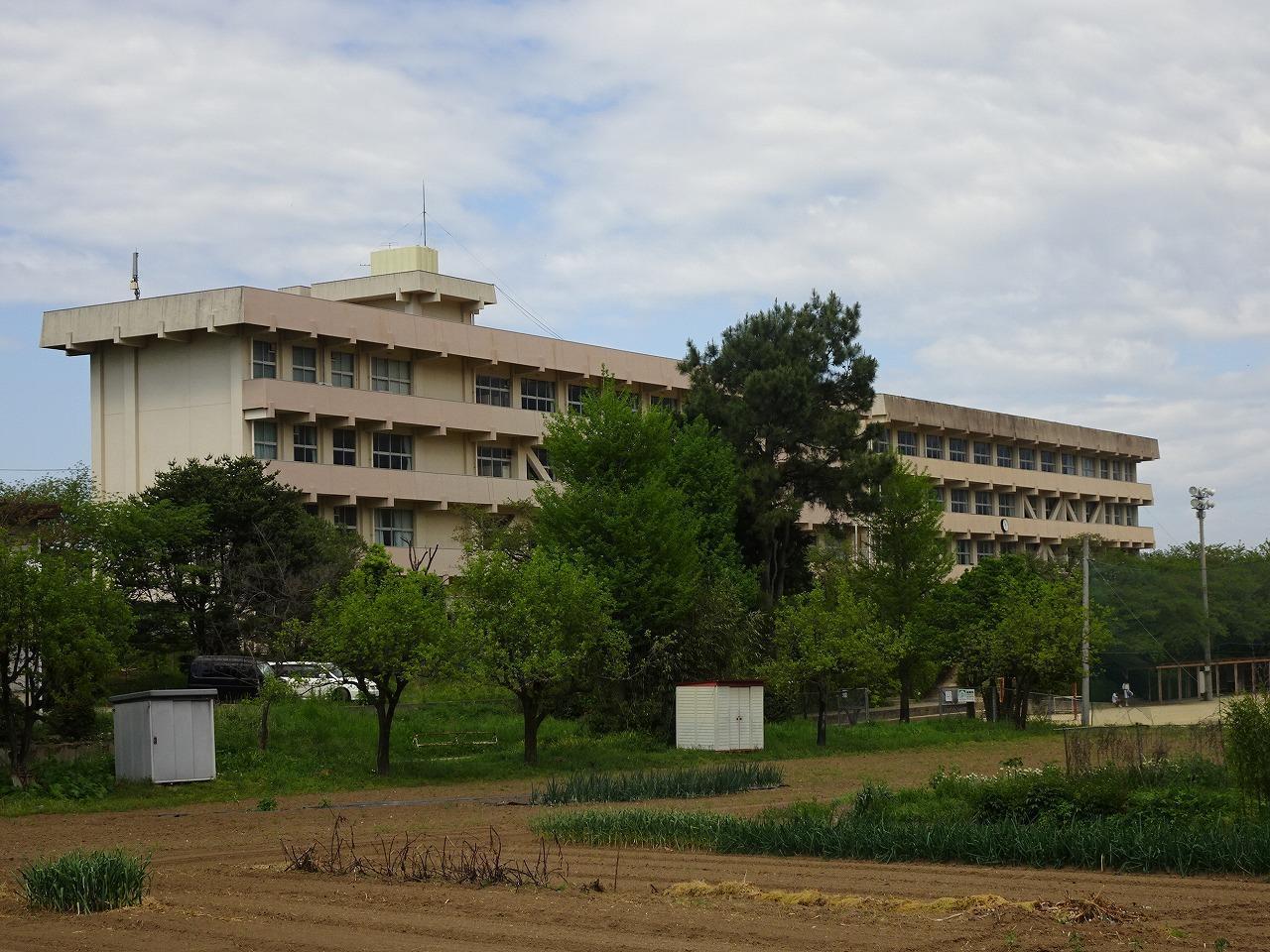 中学校　中萩中学校（中学校）まで1879m