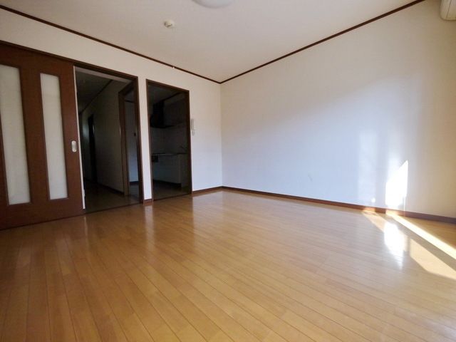 ルーヴル秋津Aの内装写真