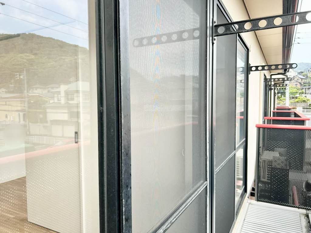 ＪＲ山陽本線 新下関駅 バス乗車時間：10分 最寄りバス停で下車 徒歩5分 2階建 築25年の内装写真