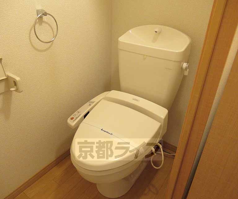 ＪＲ片町線 ＪＲ三山木駅 徒歩9分 4階建 築18年のトイレ写真