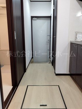 居室・リビング　※別号室参考写真