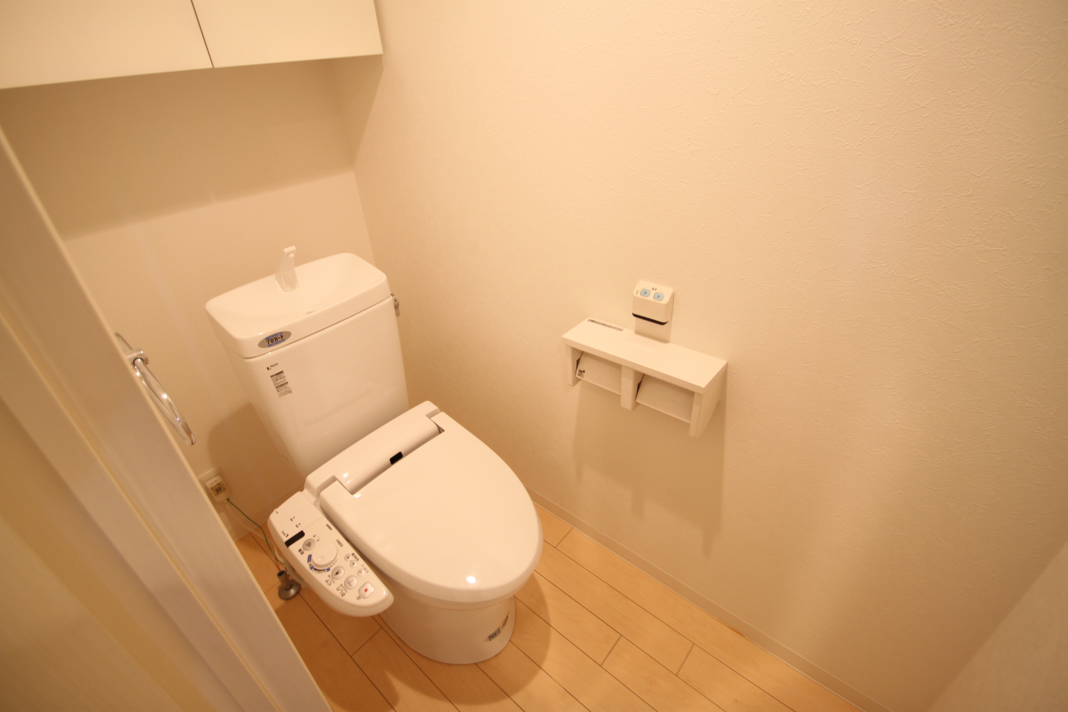 広島電鉄宇品線 広電本社前駅 徒歩6分 12階建 築15年のトイレ写真