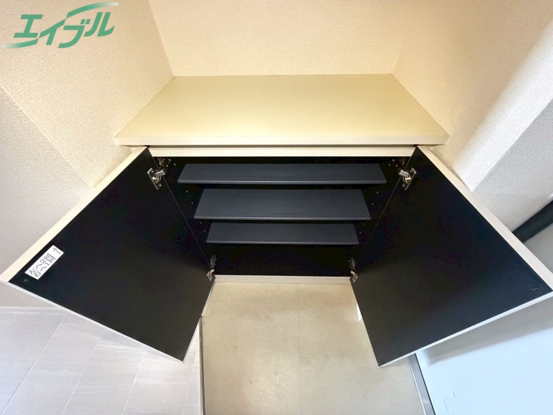 収納　同物件別部屋写真