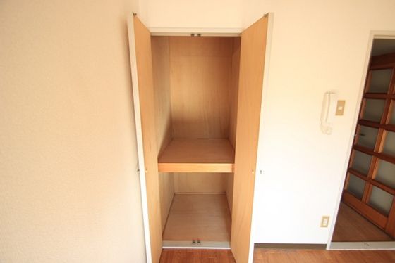 収納　※別部屋の写真です