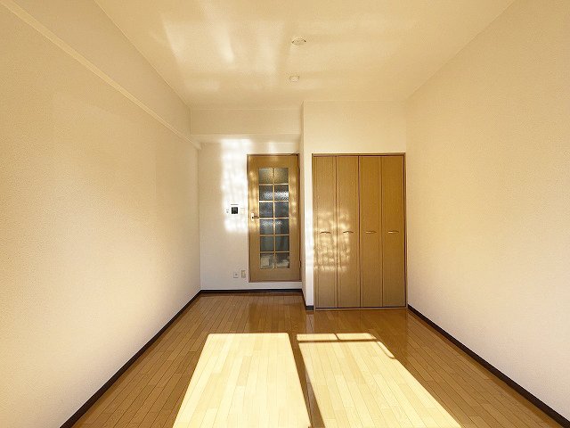 居室・リビング　居間です