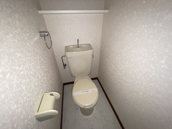 トイレ　※別部屋の写真です
