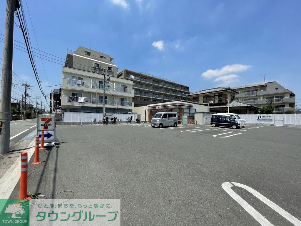 コンビニ　セブン-イレブン 浦和別所沼通り店（コンビニ）まで400m
