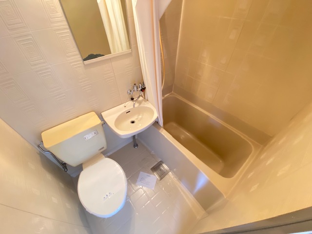 バス・シャワールーム　同物件別部屋イメージ写真