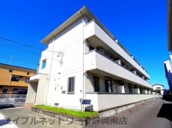建物外観　外観は落ち着いています