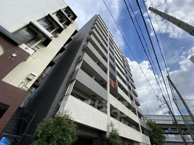 大阪市西区川口のマンションの建物外観