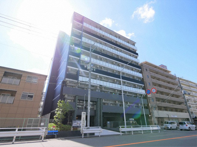 エステムコート新大阪XIIIニスタの建物外観