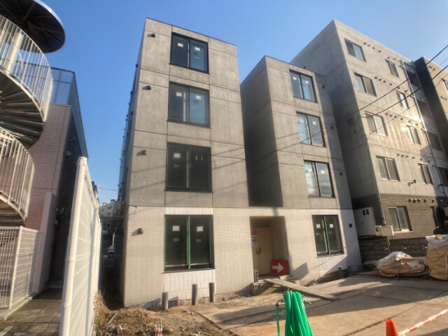 札幌市北区北三十条西のマンションの建物外観