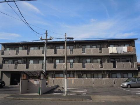 名古屋市昭和区長池町のマンションの建物外観