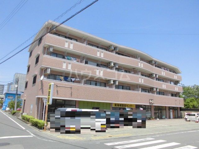 藤枝市田沼のマンションの建物外観