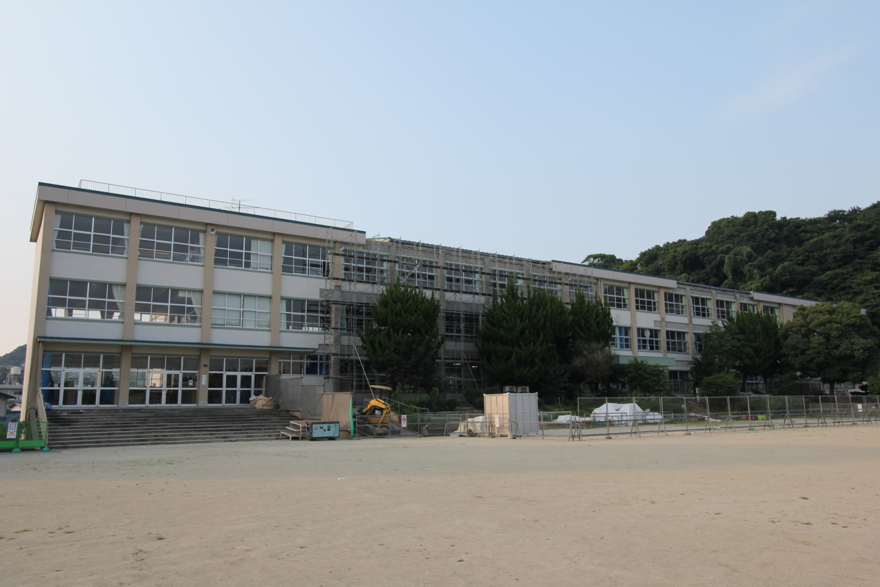 【ソレイユ水巻の小学校】