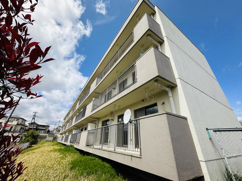 アシスト仙台マンションAの建物外観