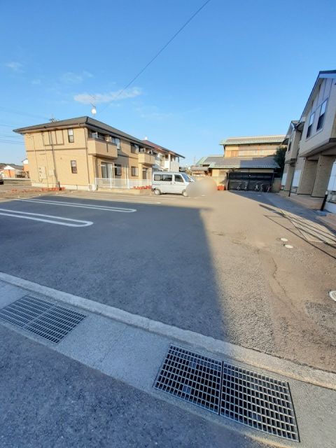 【新居浜市八幡のアパートの駐車場】