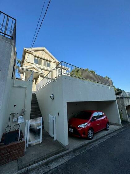 中峠戸建の建物外観