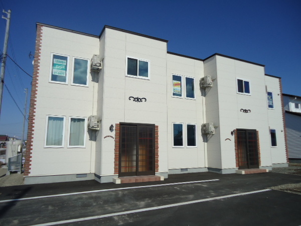 プランドールＳの建物外観