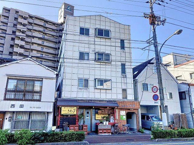 シティハイツヒロの建物外観