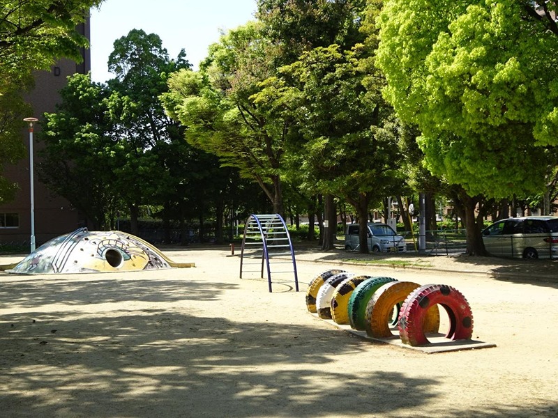 【ミッドコートウメキタの公園】