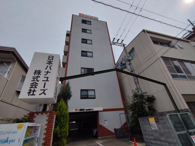 高槻市野見町のマンションの建物外観