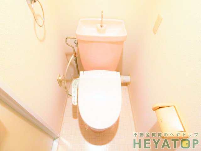 トイレ　温水洗浄便座