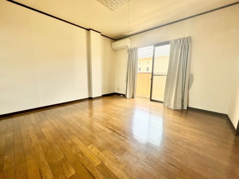 居室・リビング　図面と現状に相違がある場合には現状を優先