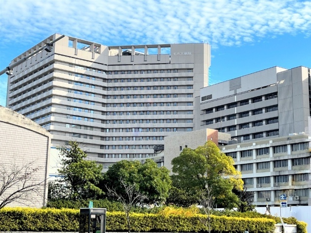 病院　名古屋市立大学病院（病院）まで404m