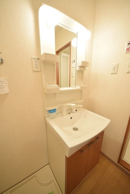 洗面設備　☆大きな独立洗面台☆